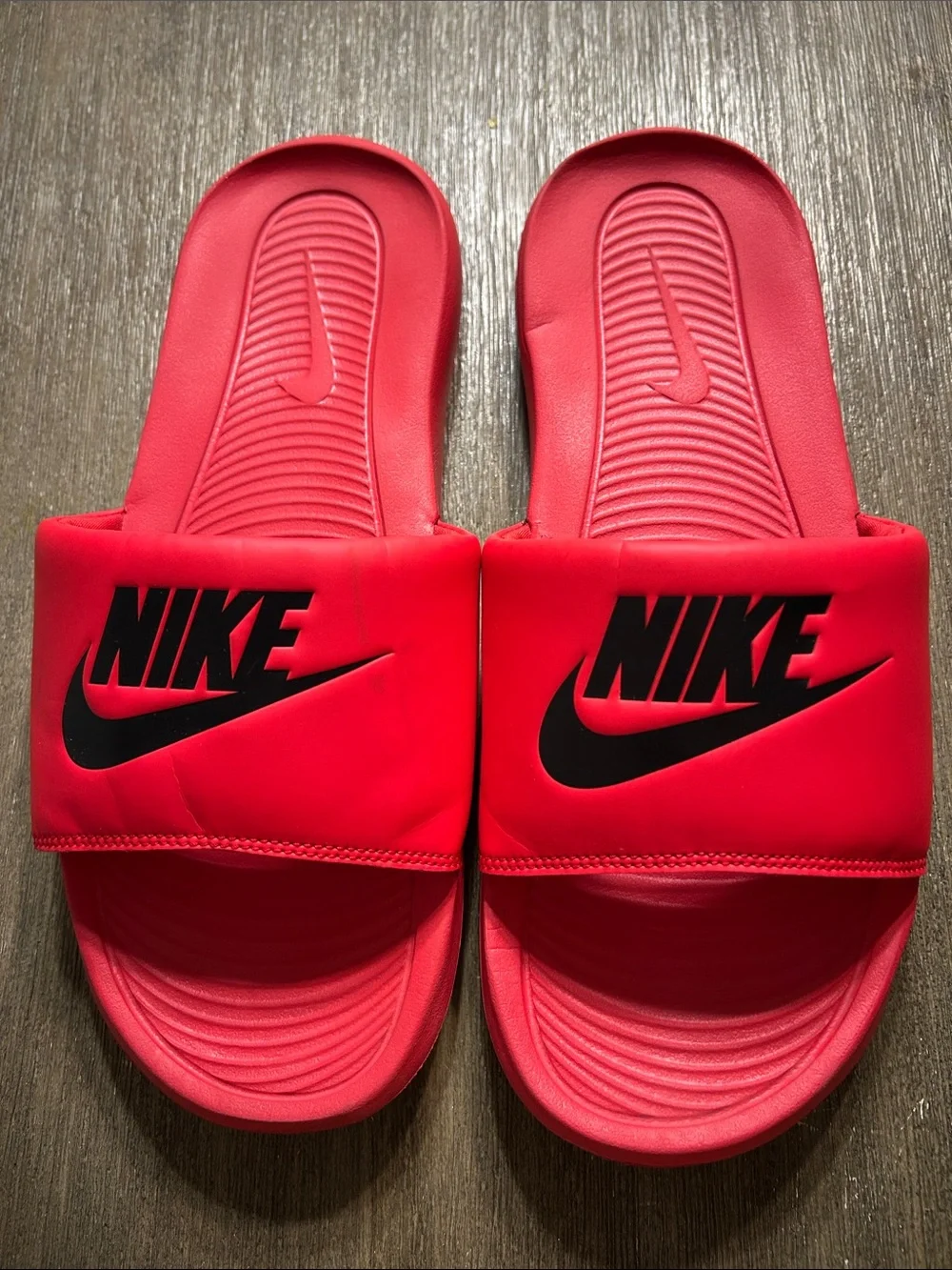 Nike Victori One Foam Slide Red Black Men's Size 12, Like New.